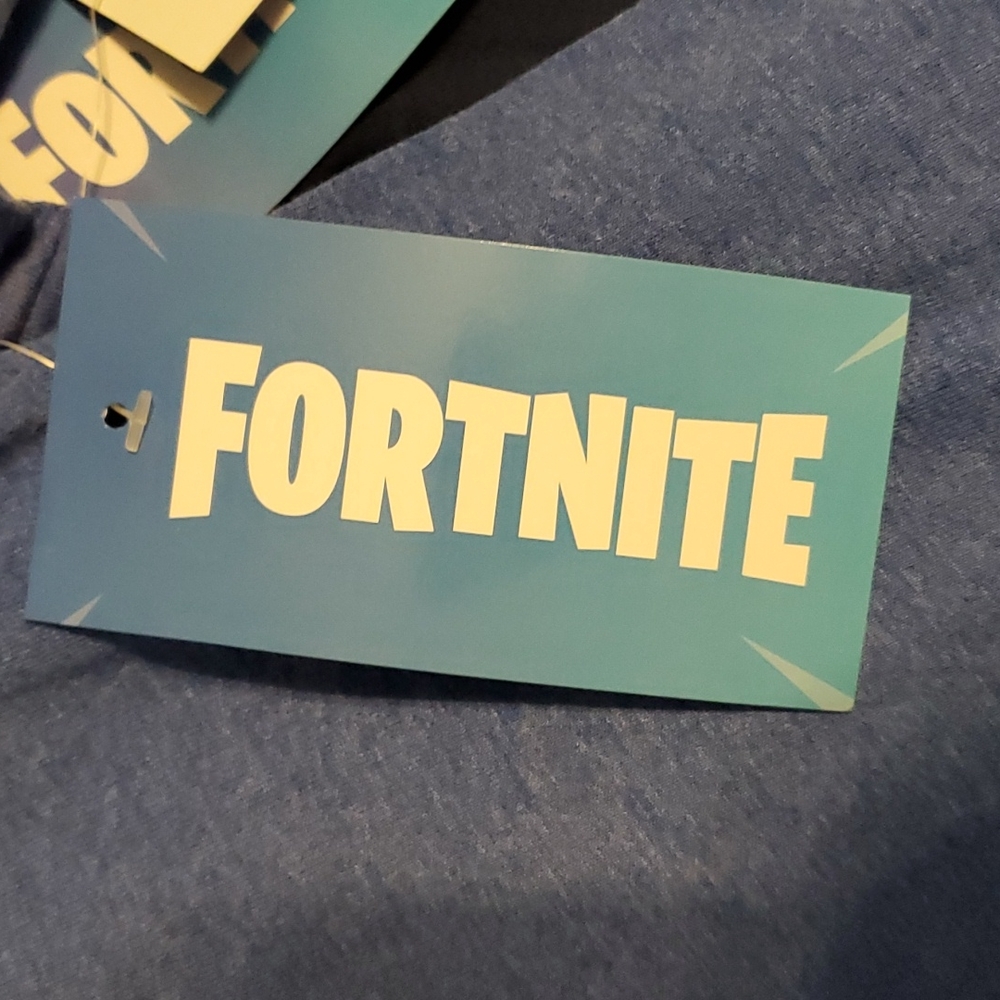 FORTNITE T-SHIRT KIDS SIZES - Picture 2 of 6